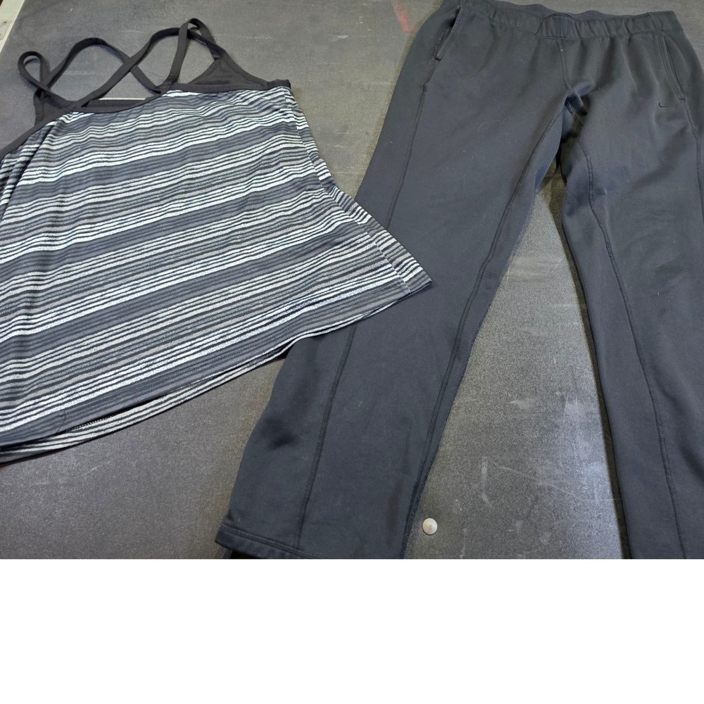 Nike Therma-FIT Womens Black Fleece Pants and Striped Tank Top Set Large
